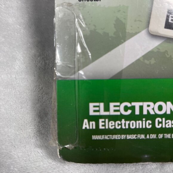 Basic Fun: Electronic Football Handheld Game NEW‎ SEALED RETRO STYLE GAMING - Picture 8 of 8